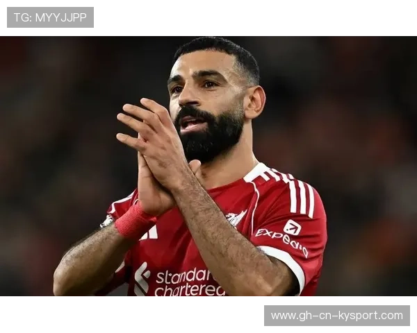 利物浦禁区制造混乱，萨拉赫抢先起脚